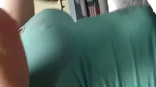Abanos linge coaiele si suge pula beach sex tube de iubitul ei