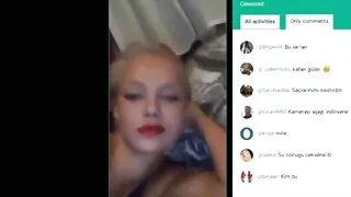 Pickup-ul i-a dat jos curul si a futut-o in hot film porno Pizdulice