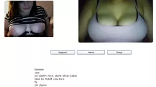 Bruneta răspândit picioarele sex porn petite ei și a lăsat o tijă lungă în fantă
