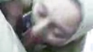 Cur mare brunete cu ochelari dă video sexi xxx Tipul o muie si un futai bun